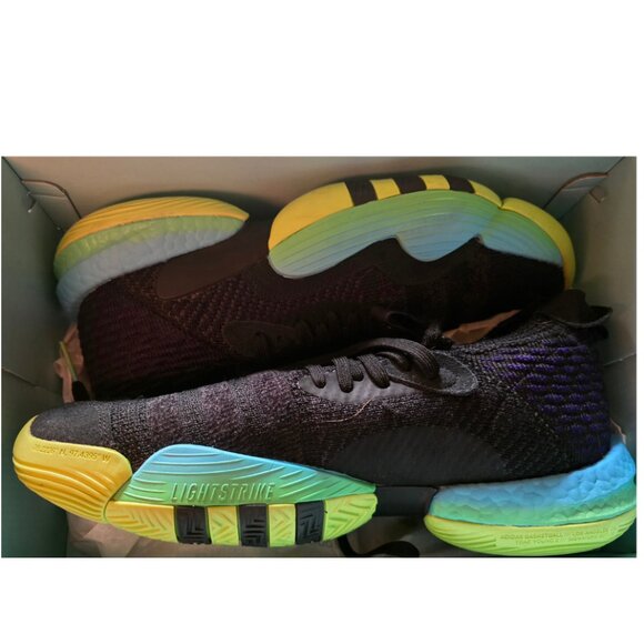 adidas Other - Trae Young 2